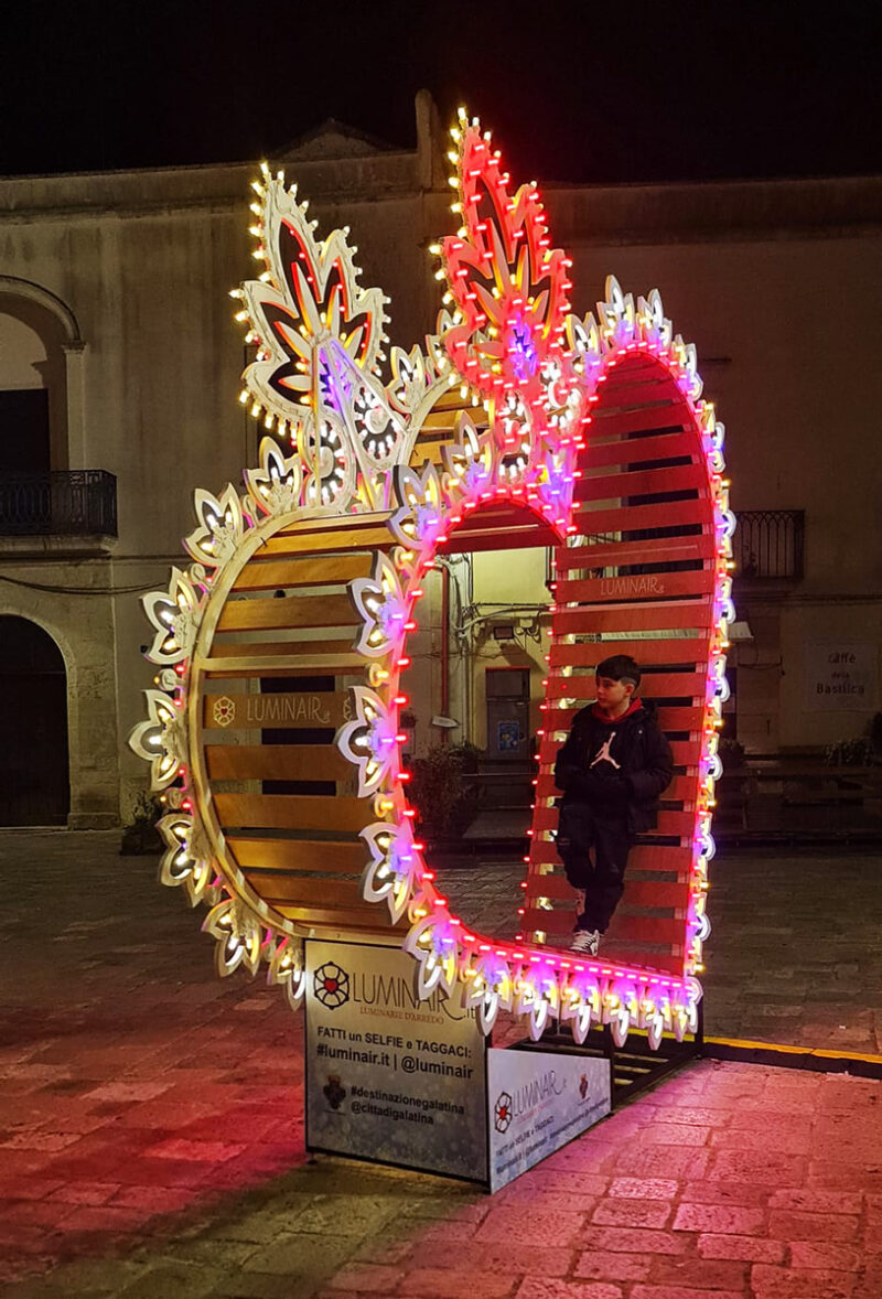 Luminaria Salentina Cuore Grande Selfie Point